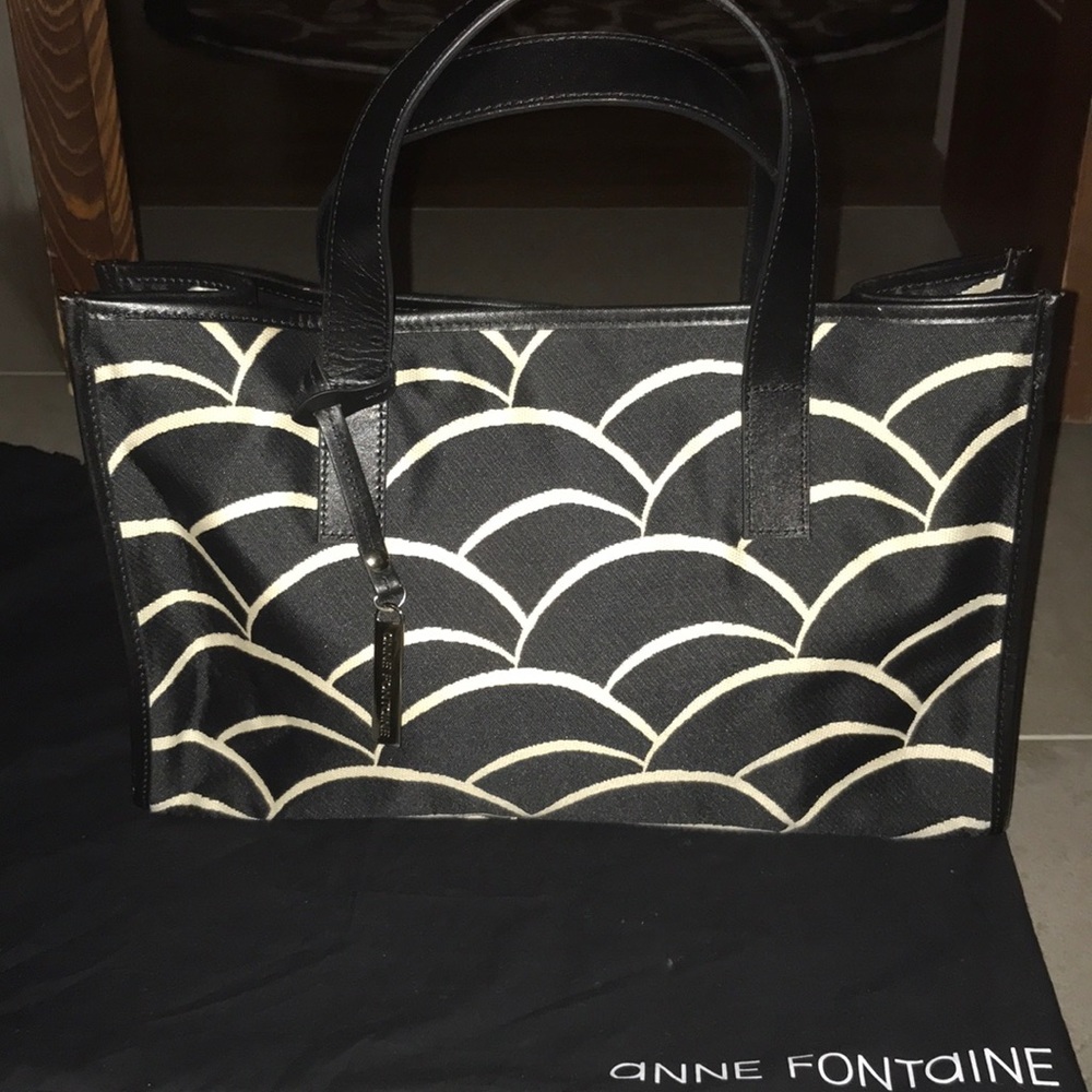 EUC Anne Fontaine black &ivory canvas/leather tote